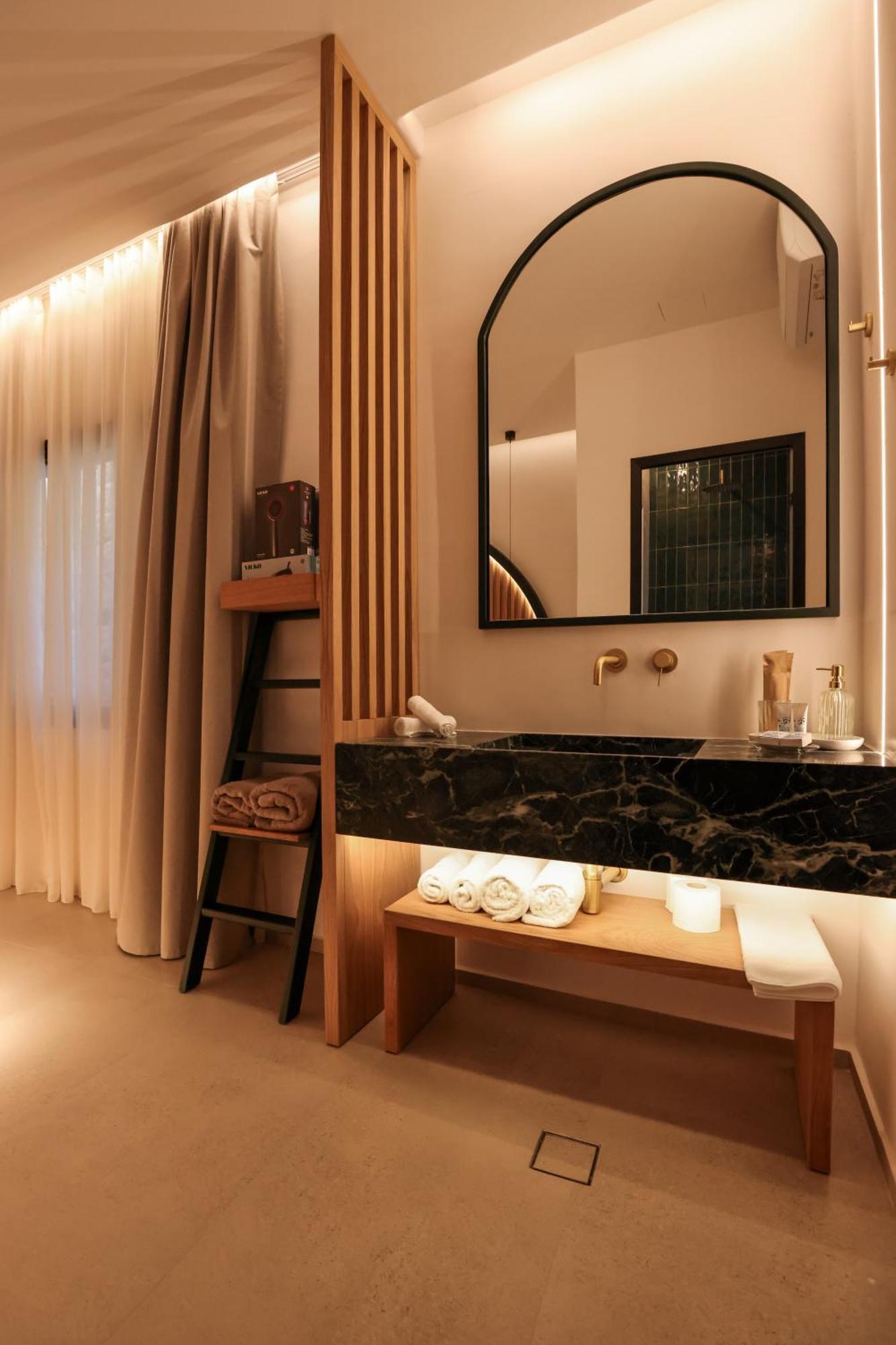 Queen Kalliopi Suites Plintri Exteriör bild